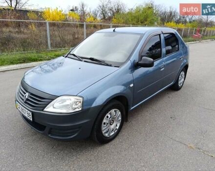 Синий Рено Логан, объемом двигателя 1.4 л и пробегом 75 тыс. км за 4850 $, фото 7 на Automoto.ua