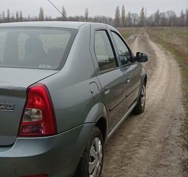 Синий Рено Логан, объемом двигателя 1.39 л и пробегом 267 тыс. км за 4300 $, фото 2 на Automoto.ua