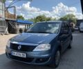 Синий Рено Логан, объемом двигателя 1.6 л и пробегом 290 тыс. км за 4199 $, фото 3 на Automoto.ua
