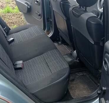 Синий Рено Логан, объемом двигателя 1.39 л и пробегом 267 тыс. км за 4300 $, фото 17 на Automoto.ua