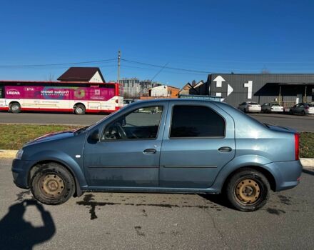 Синій Рено Логан, об'ємом двигуна 1.4 л та пробігом 306 тис. км за 4100 $, фото 3 на Automoto.ua