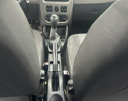 Синий Рено Логан, объемом двигателя 1.46 л и пробегом 192 тыс. км за 5500 $, фото 6 на Automoto.ua