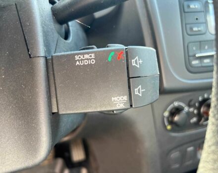 Синий Рено Логан, объемом двигателя 1.6 л и пробегом 132 тыс. км за 5890 $, фото 12 на Automoto.ua