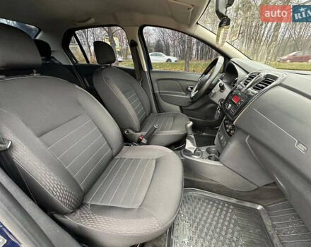 Синий Рено Логан, объемом двигателя 1 л и пробегом 98 тыс. км за 6100 $, фото 4 на Automoto.ua