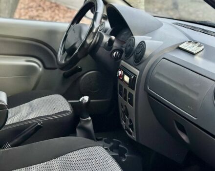 Синій Рено Логан, об'ємом двигуна 1.6 л та пробігом 200 тис. км за 5200 $, фото 6 на Automoto.ua