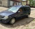 Синий Рено Логан, объемом двигателя 1 л и пробегом 2 тыс. км за 3800 $, фото 1 на Automoto.ua