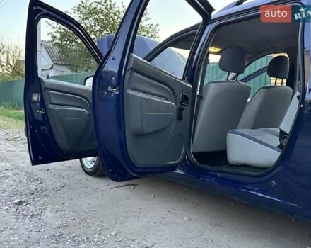 Синій Рено Логан, об'ємом двигуна 1.6 л та пробігом 42 тис. км за 6700 $, фото 13 на Automoto.ua