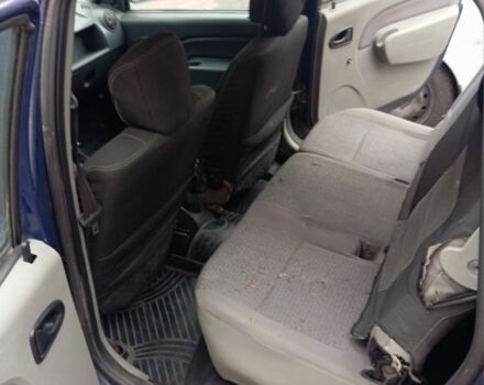 Синій Рено Логан, об'ємом двигуна 1.6 л та пробігом 362 тис. км за 2800 $, фото 12 на Automoto.ua