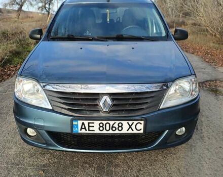 Синий Рено Логан, объемом двигателя 1.6 л и пробегом 112 тыс. км за 5200 $, фото 1 на Automoto.ua