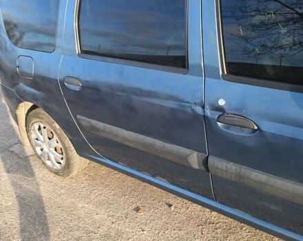 Синий Рено Логан, объемом двигателя 1.6 л и пробегом 112 тыс. км за 5200 $, фото 3 на Automoto.ua