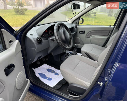 Синий Рено Логан, объемом двигателя 1.6 л и пробегом 110 тыс. км за 6700 $, фото 14 на Automoto.ua