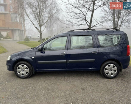 Синий Рено Логан, объемом двигателя 1.6 л и пробегом 110 тыс. км за 6700 $, фото 2 на Automoto.ua