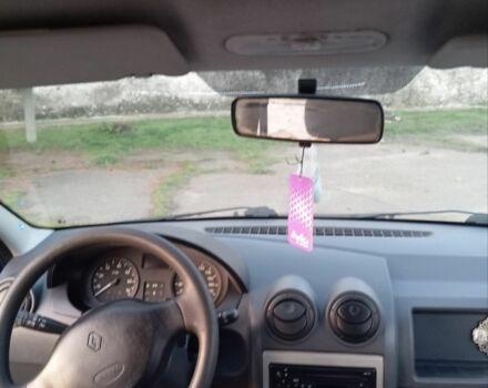 Синий Рено Логан, объемом двигателя 1 л и пробегом 257 тыс. км за 5650 $, фото 19 на Automoto.ua