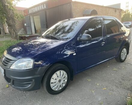 Синій Рено Логан, об'ємом двигуна 1.4 л та пробігом 250 тис. км за 3200 $, фото 1 на Automoto.ua