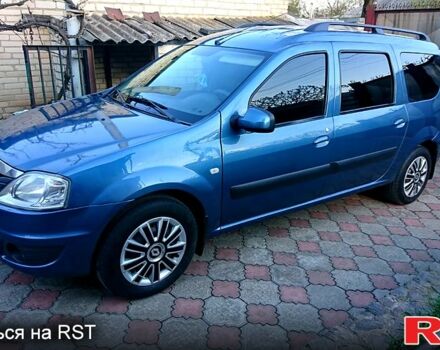 Синий Рено Логан, объемом двигателя 1.6 л и пробегом 240 тыс. км за 5900 $, фото 1 на Automoto.ua