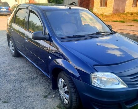 Синий Рено Логан, объемом двигателя 1.4 л и пробегом 92 тыс. км за 4400 $, фото 1 на Automoto.ua