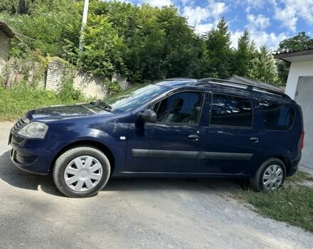Синий Рено Логан, объемом двигателя 1.6 л и пробегом 130 тыс. км за 6311 $, фото 1 на Automoto.ua