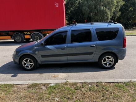 Рено Логан 2010 в Кропивницком (Кировограде) на Automoto.ua Синий Рено Логан, объемом двигателя 1.6 л и пробегом 263 тыс. км за 5000 $, фото 1 на Automoto.ua