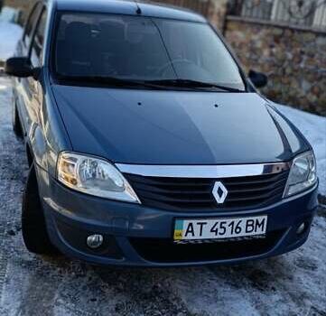Синий Рено Логан, объемом двигателя 1.6 л и пробегом 129 тыс. км за 3800 $, фото 1 на Automoto.ua