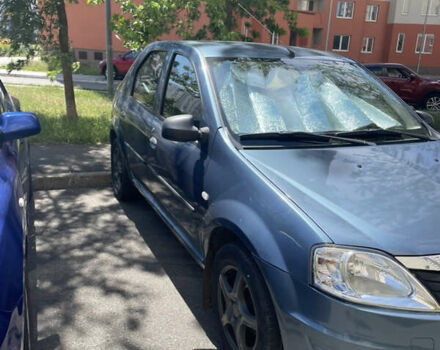 Синий Рено Логан, объемом двигателя 1.39 л и пробегом 400 тыс. км за 4300 $, фото 1 на Automoto.ua