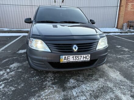 Синий Рено Логан, объемом двигателя 1.4 л и пробегом 136 тыс. км за 5300 $, фото 1 на Automoto.ua