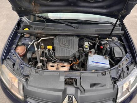 Синий Рено Логан, объемом двигателя 1.6 л и пробегом 0 тыс. км за 5400 $, фото 1 на Automoto.ua