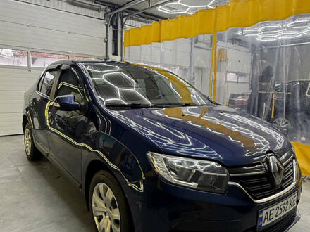 Синий Рено Логан, объемом двигателя 1.46 л и пробегом 358 тыс. км за 8200 $, фото 1 на Automoto.ua