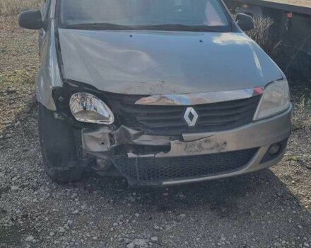 Зеленый Рено Логан, объемом двигателя 1.5 л и пробегом 190 тыс. км за 2500 $, фото 1 на Automoto.ua