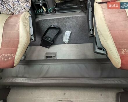 Рено Магнум 2008 в Киеве на Automoto.ua Белый Рено Магнум, объемом двигателя 12.78 л и пробегом 1 тыс. км за 10000 $, фото 10 на Automoto.ua