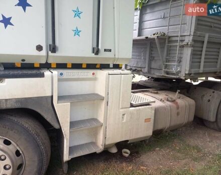 Белый Рено Магнум, объемом двигателя 11.96 л и пробегом 460 тыс. км за 5900 $, фото 2 на Automoto.ua