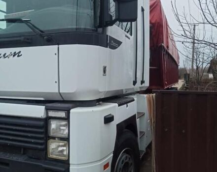 Белый Рено Магнум, объемом двигателя 12 л и пробегом 1000 тыс. км за 18500 $, фото 1 на Automoto.ua