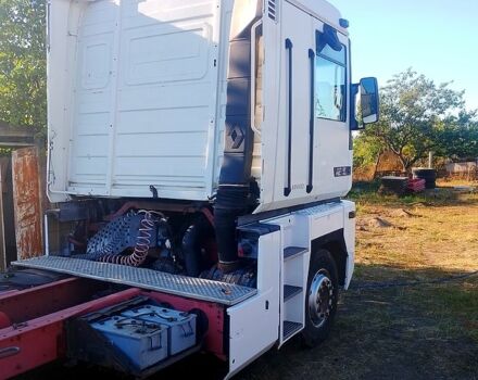 Белый Рено Магнум, объемом двигателя 12 л и пробегом 500 тыс. км за 9000 $, фото 4 на Automoto.ua