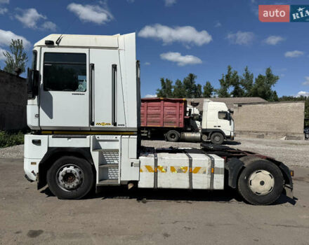 Рено Магнум 1998 в Кривом Роге на Automoto.ua Белый Рено Магнум, объемом двигателя 12 л и пробегом 100 тыс. км за 4500 $, фото 11 на Automoto.ua