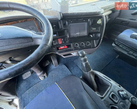 Белый Рено Магнум, объемом двигателя 11.9 л и пробегом 308 тыс. км за 4750 $, фото 16 на Automoto.ua