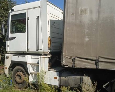 Белый Рено Магнум, объемом двигателя 12 л и пробегом 1000 тыс. км за 6500 $, фото 7 на Automoto.ua