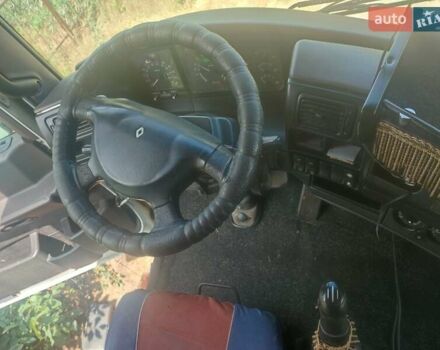 Белый Рено Магнум, объемом двигателя 11.93 л и пробегом 10 тыс. км за 10000 $, фото 5 на Automoto.ua