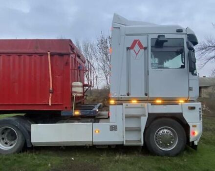 Белый Рено Магнум, объемом двигателя 11.9 л и пробегом 120 тыс. км за 6300 $, фото 2 на Automoto.ua