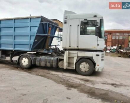 Белый Рено Магнум, объемом двигателя 12 л и пробегом 870 тыс. км за 4800 $, фото 3 на Automoto.ua