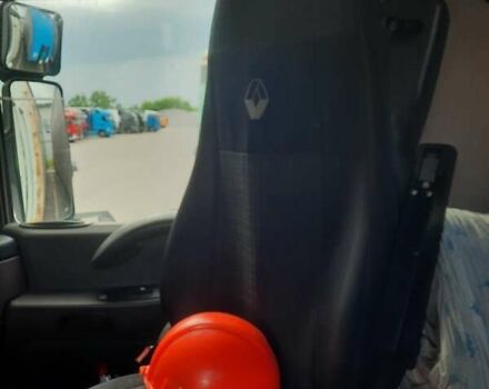 Белый Рено Магнум, объемом двигателя 12.8 л и пробегом 100 тыс. км за 10200 $, фото 2 на Automoto.ua