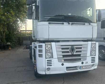 Белый Рено Магнум, объемом двигателя 11.9 л и пробегом 990 тыс. км за 8100 $, фото 5 на Automoto.ua