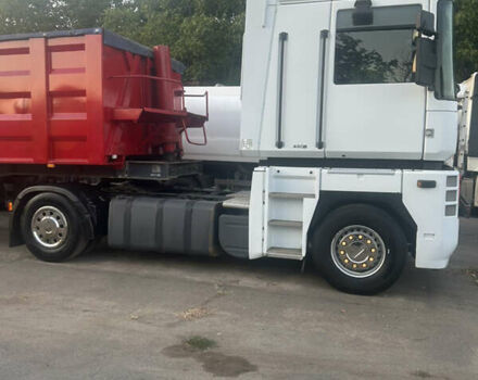 Белый Рено Магнум, объемом двигателя 11.93 л и пробегом 990 тыс. км за 7800 $, фото 11 на Automoto.ua