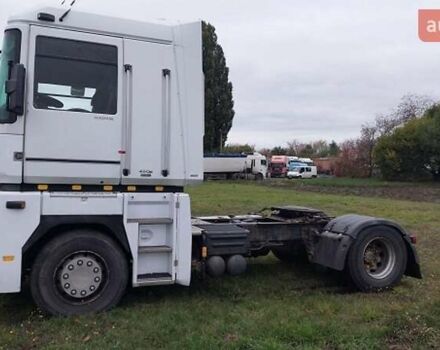 Білий Рено Магнум, об'ємом двигуна 12.8 л та пробігом 129 тис. км за 6652 $, фото 1 на Automoto.ua