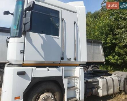 Белый Рено Магнум, объемом двигателя 12.8 л и пробегом 1 тыс. км за 8900 $, фото 3 на Automoto.ua