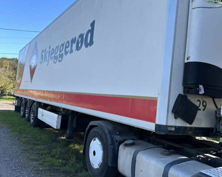 Белый Рено Магнум, объемом двигателя 12.78 л и пробегом 898 тыс. км за 30000 $, фото 6 на Automoto.ua