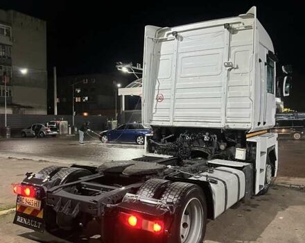 Белый Рено Магнум, объемом двигателя 12.78 л и пробегом 775 тыс. км за 10700 $, фото 6 на Automoto.ua