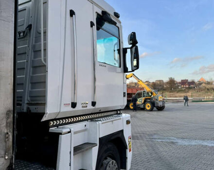 Белый Рено Магнум, объемом двигателя 12.78 л и пробегом 990 тыс. км за 12000 $, фото 14 на Automoto.ua