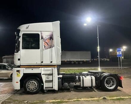 Белый Рено Магнум, объемом двигателя 12.78 л и пробегом 775 тыс. км за 10700 $, фото 10 на Automoto.ua