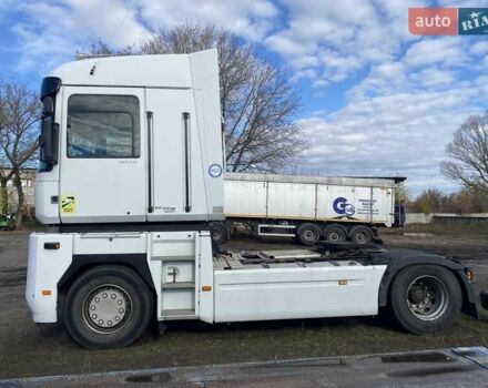 Белый Рено Магнум, объемом двигателя 12.78 л и пробегом 210 тыс. км за 10000 $, фото 2 на Automoto.ua