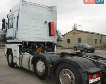 Белый Рено Магнум, объемом двигателя 12.78 л и пробегом 999 тыс. км за 22699 $, фото 7 на Automoto.ua