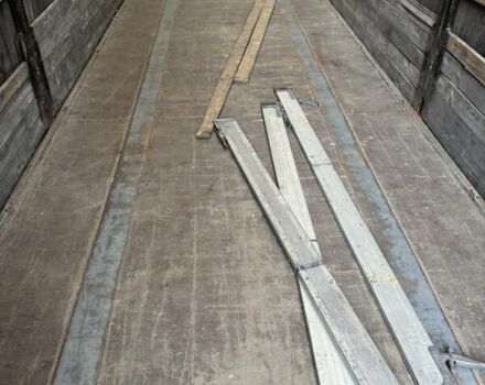 Белый Рено Магнум, объемом двигателя 12.9 л и пробегом 1 тыс. км за 21700 $, фото 4 на Automoto.ua